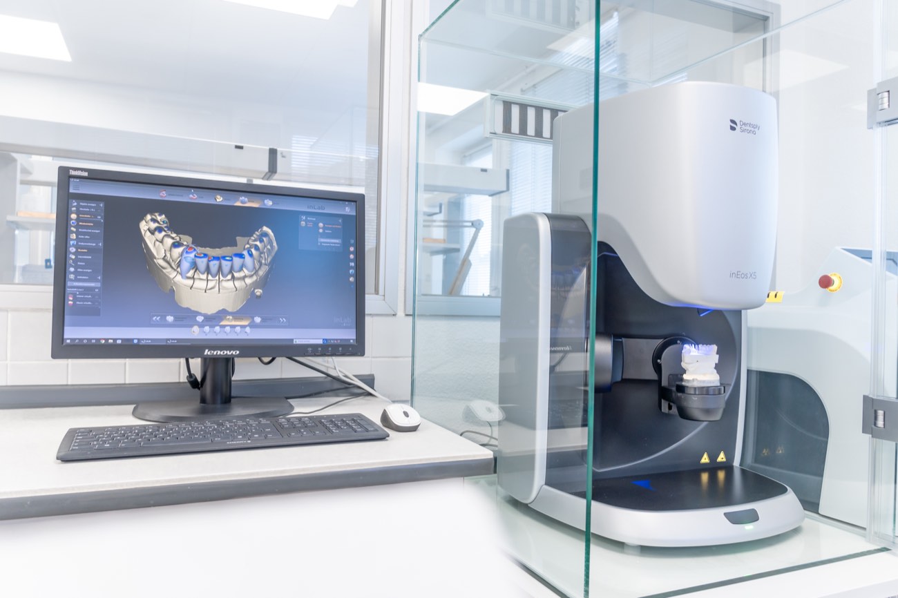 Digitaler Scan- und CAD/CAM-Arbeitsplatz f&uuml;r Zahnersatz im Dentallabor Kassel